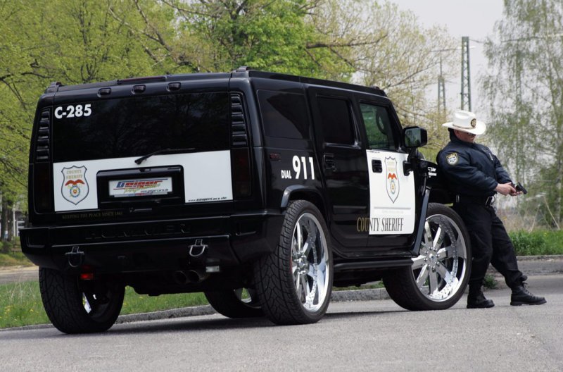 Hummer h2 полиция