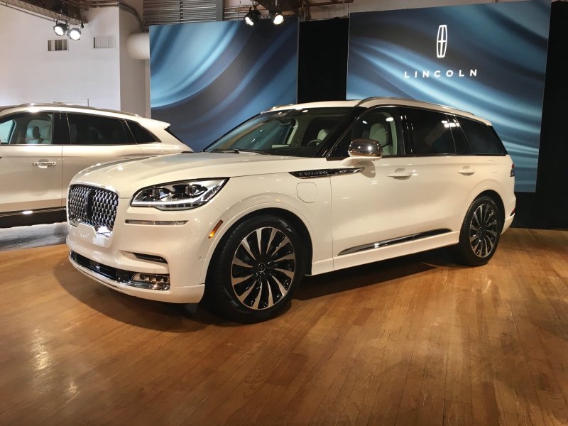 Линкольн Авиатор 2020