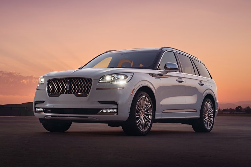 Линкольн Авиатор 2021