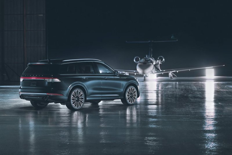Линкольн Авиатор 2022
