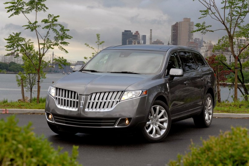 Lincoln MKT 2009