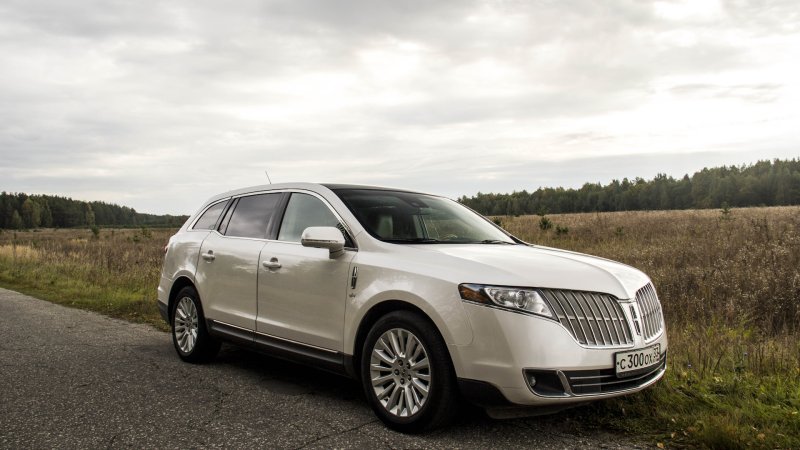 Lincoln MKT 2010