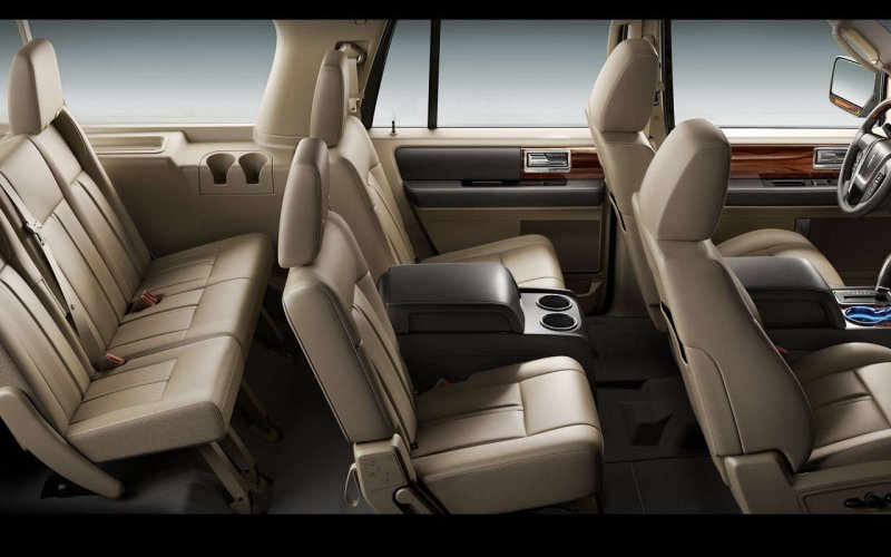 Lincoln Navigator 2017 салон