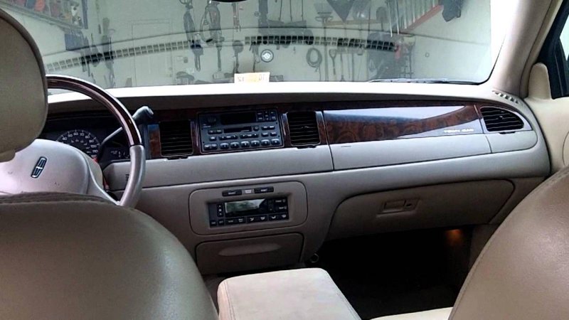 Lincoln Town car 2001