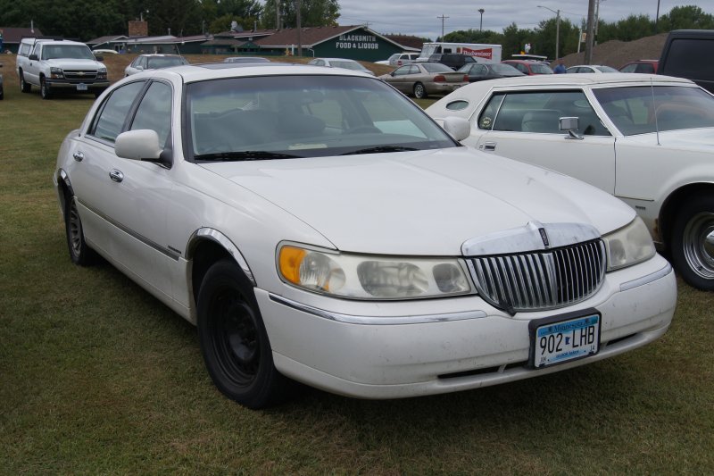 Lincoln Town car 1998