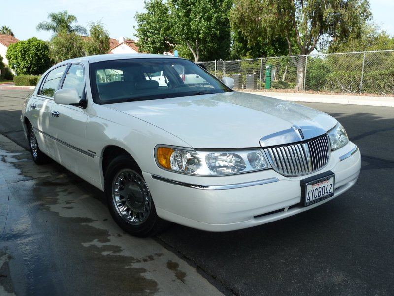 Lincoln Town car 1999