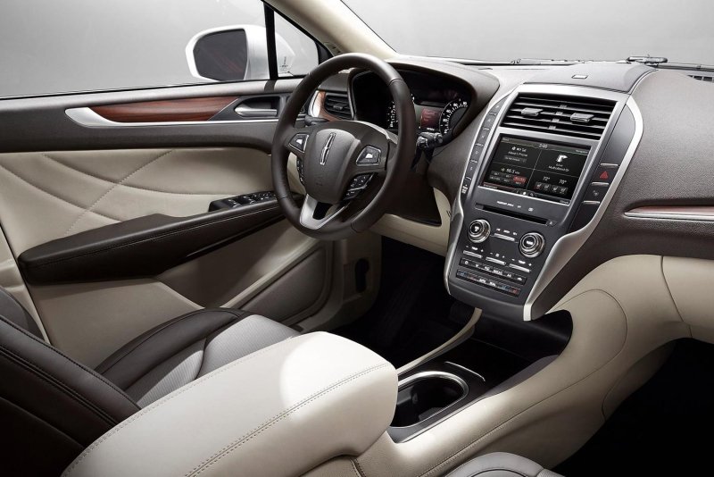 Lincoln MKC 2015 салон