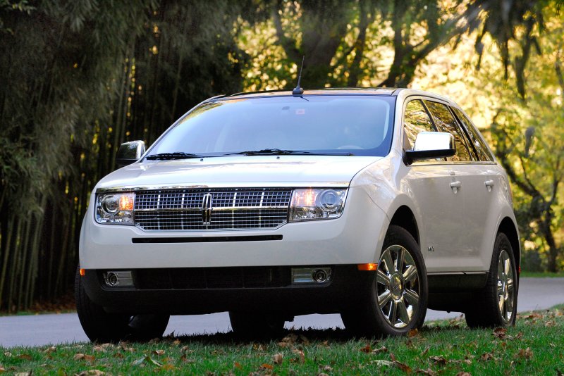 Машина Lincoln MKX 2010