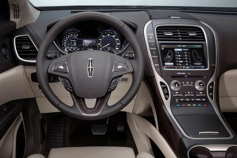 Машина Lincoln MKX