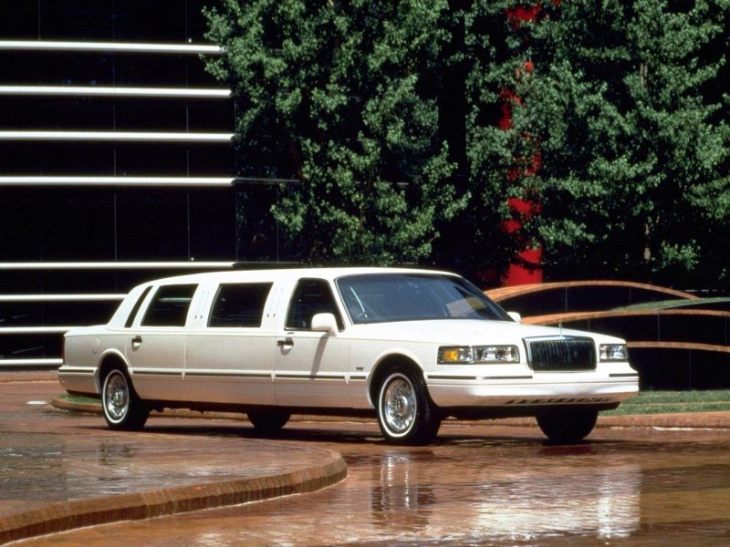 Lincoln Town car 1995 лимузин