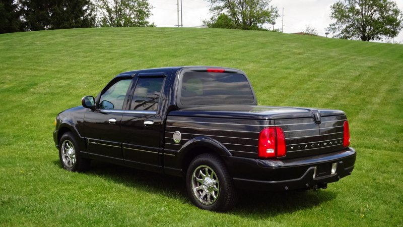 2002 Lincoln Blackwood