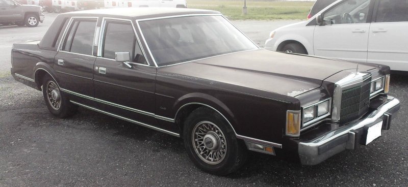 Lincoln Town car 1989 седан