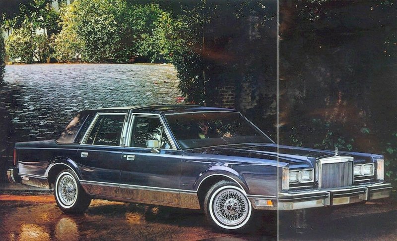 Lincoln Continental Town car 1984