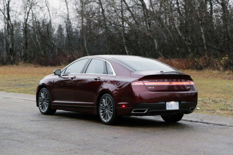 Линкольн MKZ 2015