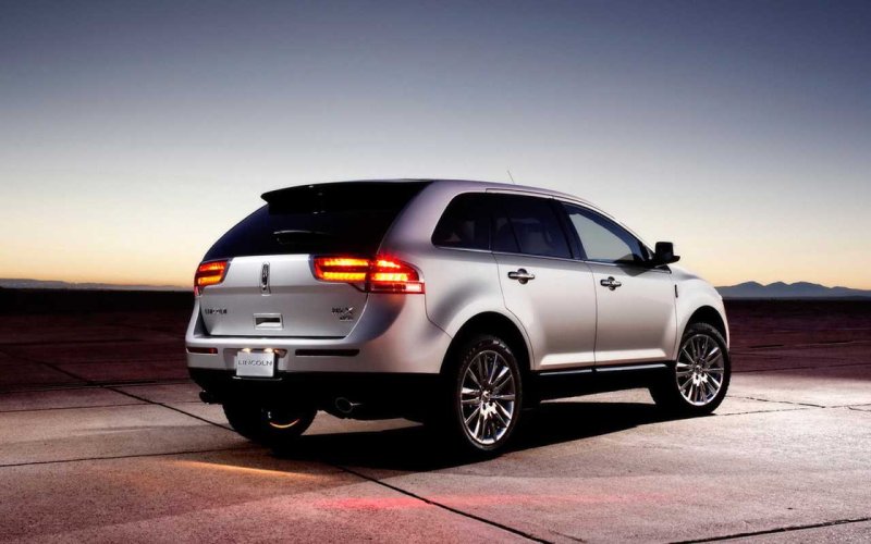 Машина Lincoln MKX 2010