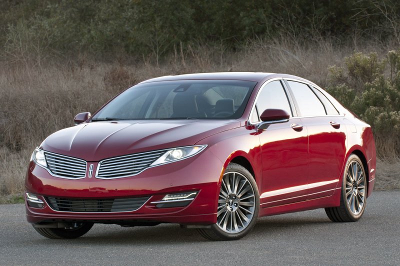 Линкольн MKZ 2013