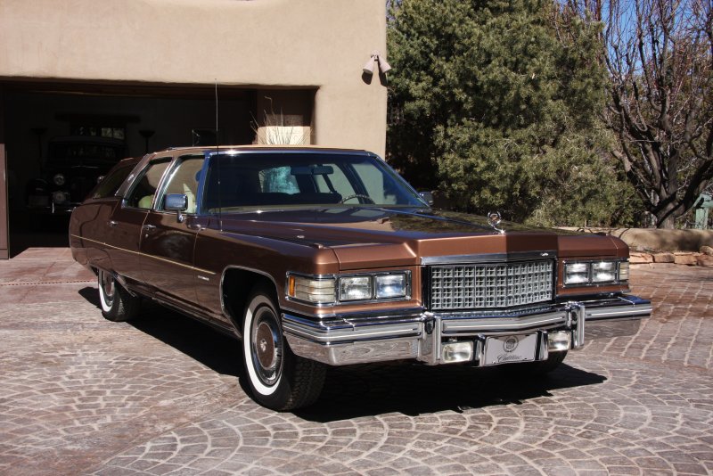 Cadillac Fleetwood Brougham 1976
