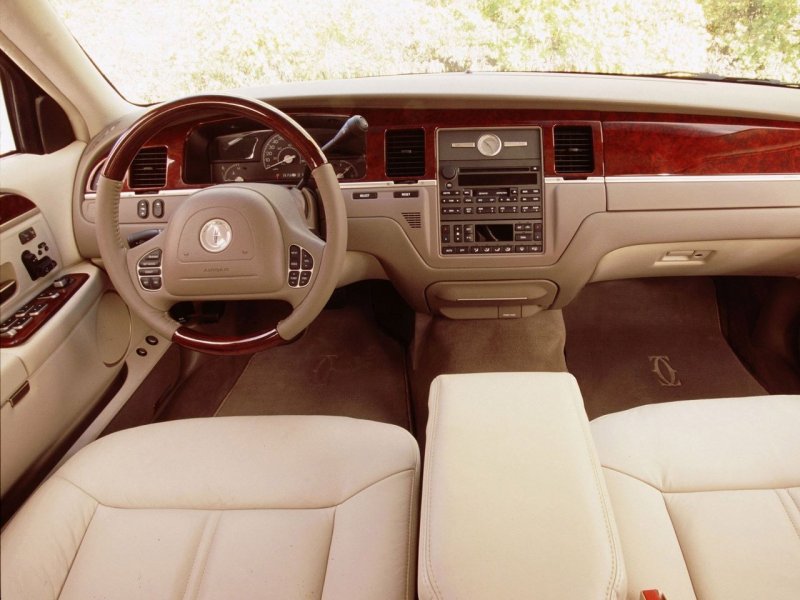 Lincoln Town car 2003