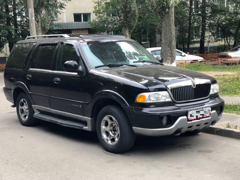 Lincoln Navigator 5.4 at, 1999