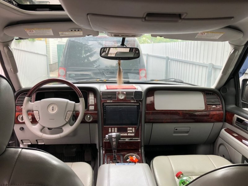 Lincoln Navigator II 2005