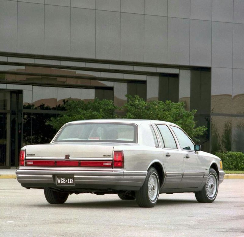 Lincoln Town car 1990