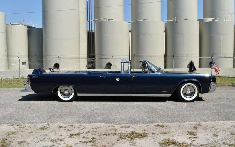 Lincoln Continental Limousine SS-100