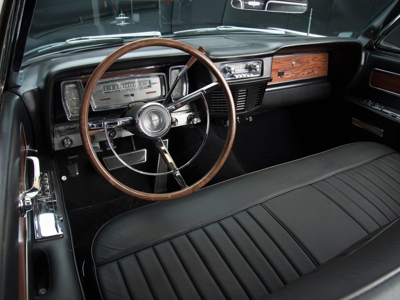Lincoln Continental 1963 салон