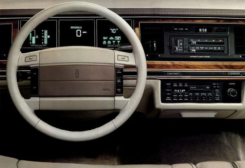 Lincoln Town car 1989 Interior