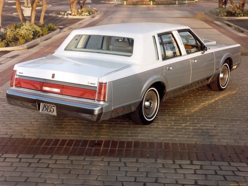 Lincoln Town car 1985