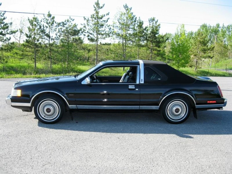 Lincoln Continental 1990