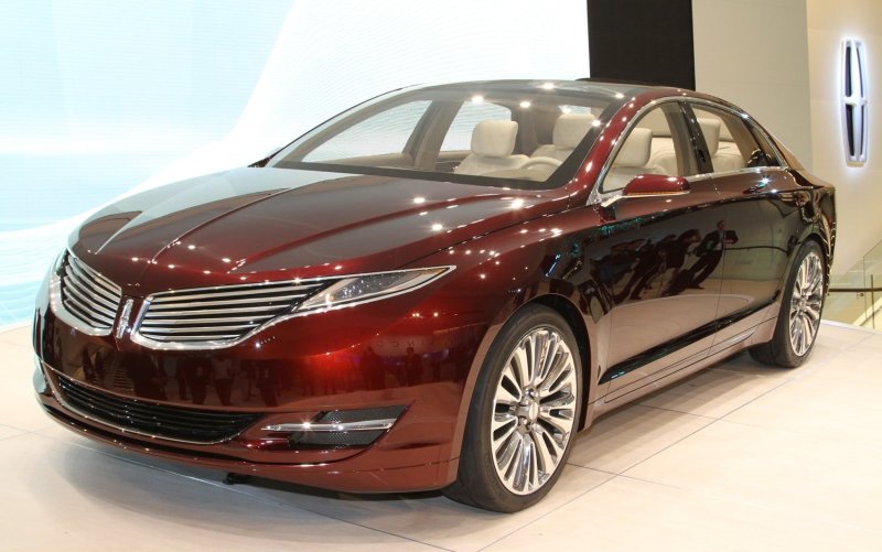 Машина Lincoln MKZ
