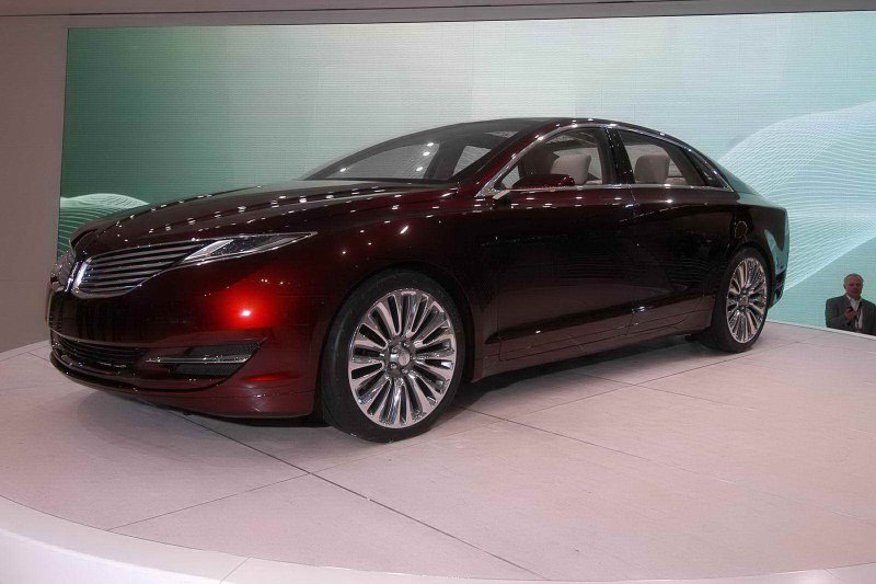 Машина Lincoln MKZ