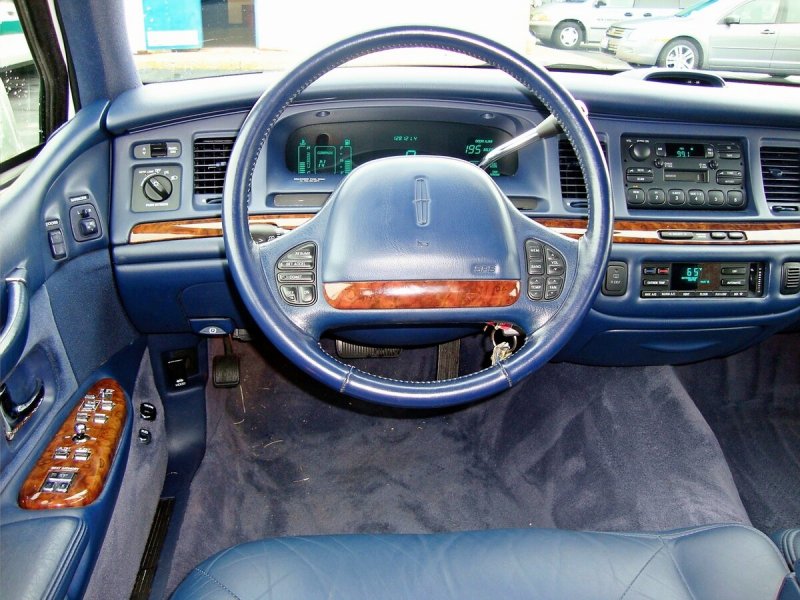 Lincoln Town car 1995 салон