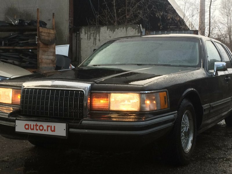 Lincoln Town car 1993
