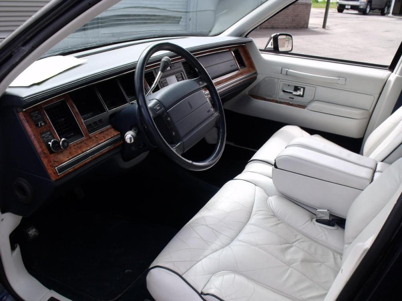 Lincoln Town car 1993 салон