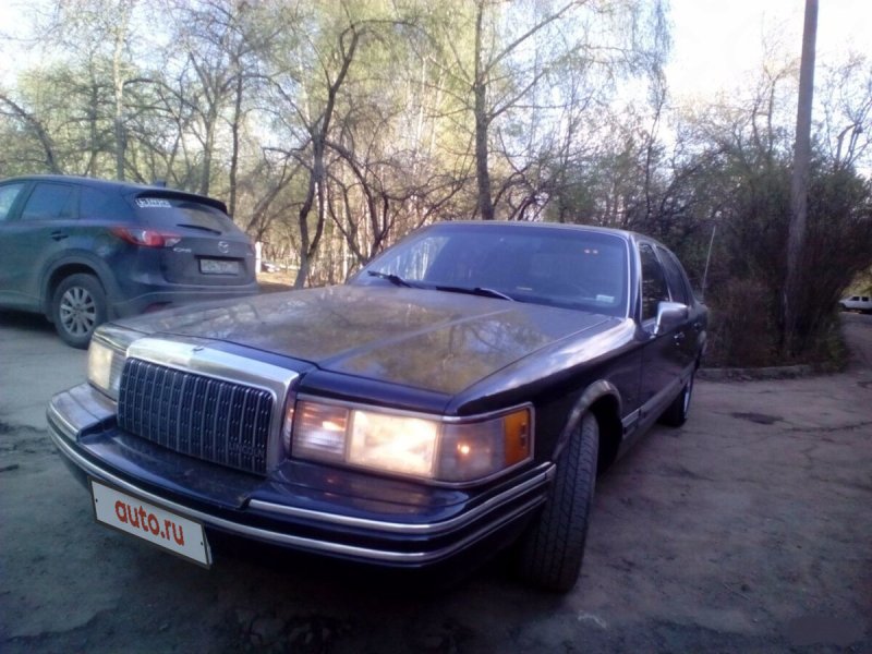 Lincoln Town car 1993