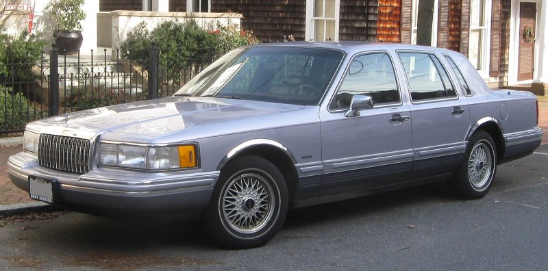 1993-1994 Lincoln Town car