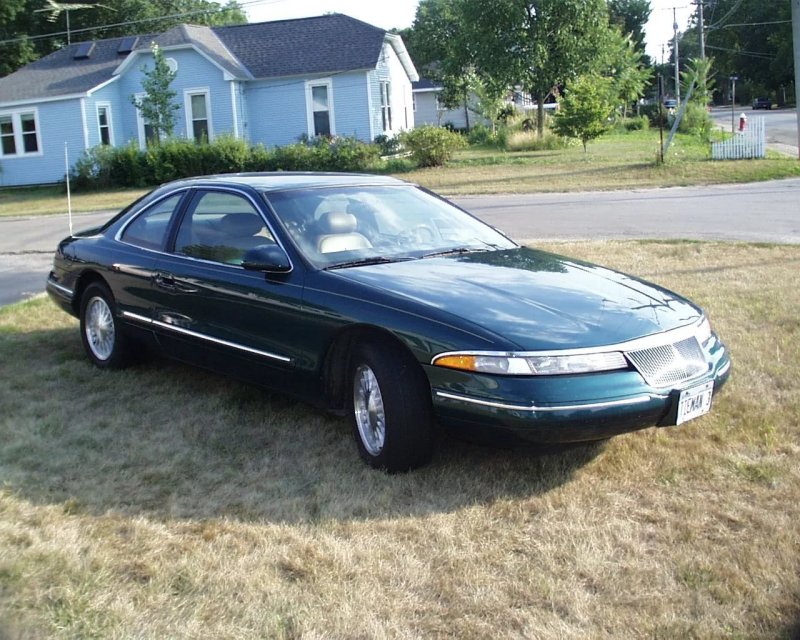 Lincoln Mark VIII