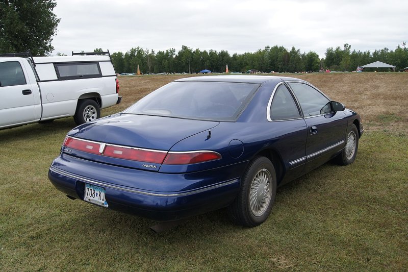 Lincoln, Mark VIII, I (1992—1998), купе