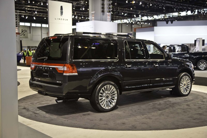Lincoln Navigator 2015