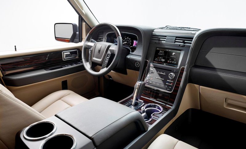 Lincoln Navigator 2015