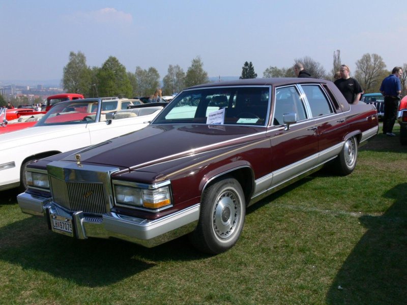 Cadillac Deville Brougham