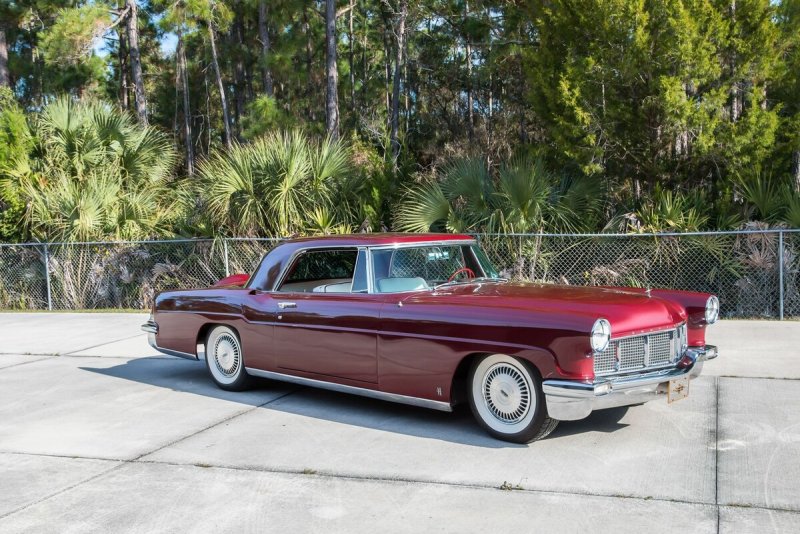 Lincoln Continental 1956