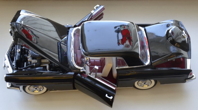 Lincoln Continental Mark 2 MINICHAMPS