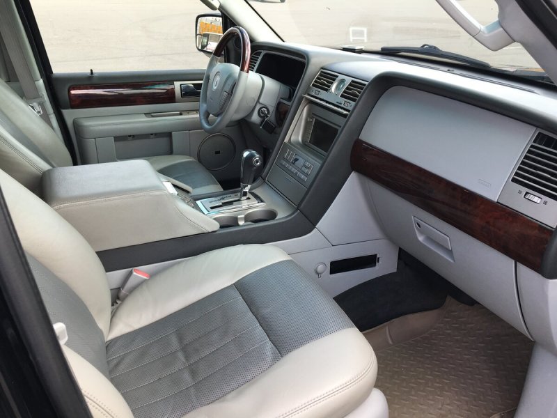 Lincoln Navigator 2004