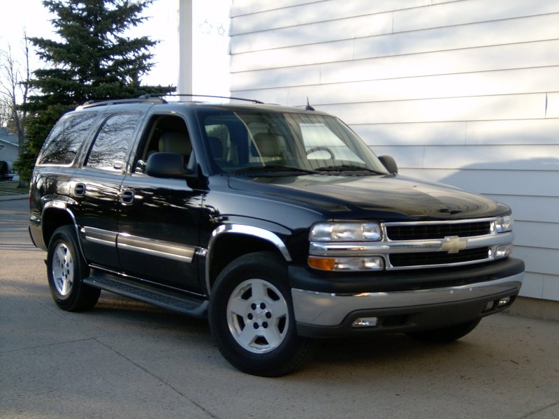 Chevrolet Tahoe 2
