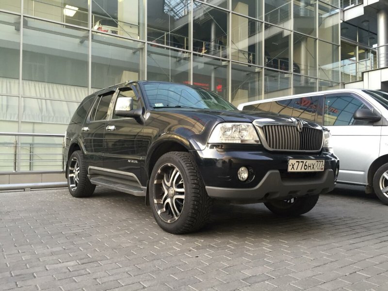 Lincoln Aviator 2004 Black
