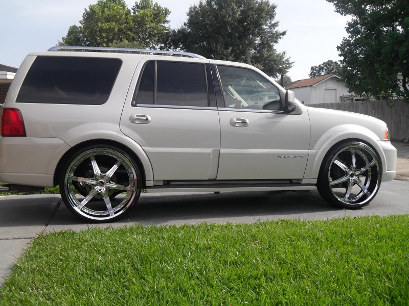 Lincoln Navigator 2005 Tuning
