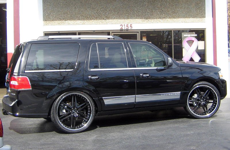 Lincoln Navigator 3 r22