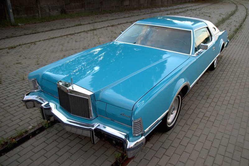 Lincoln Continental Mark IV 1976